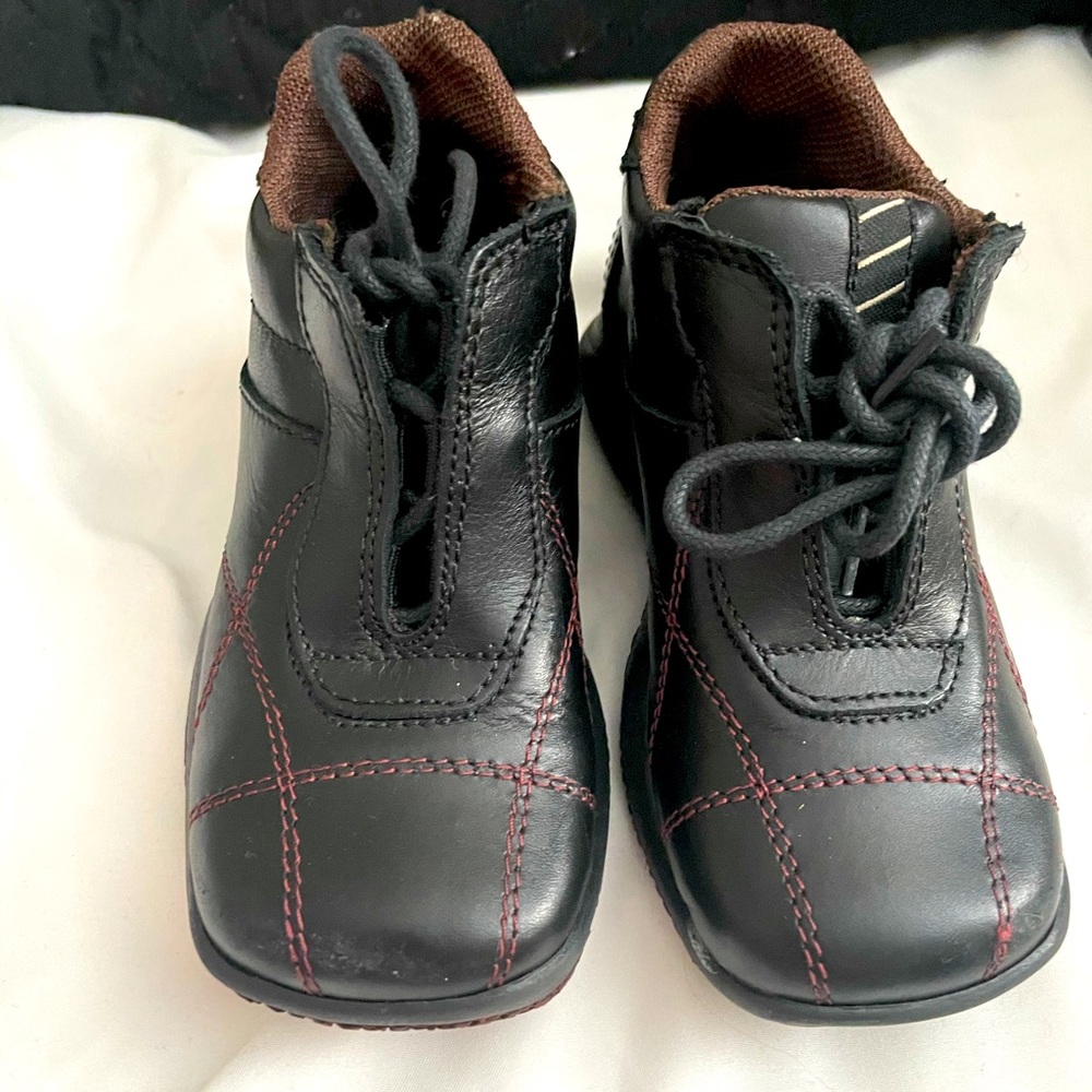 Black shoes/boots, size 25, made in Italy, company blue elephant